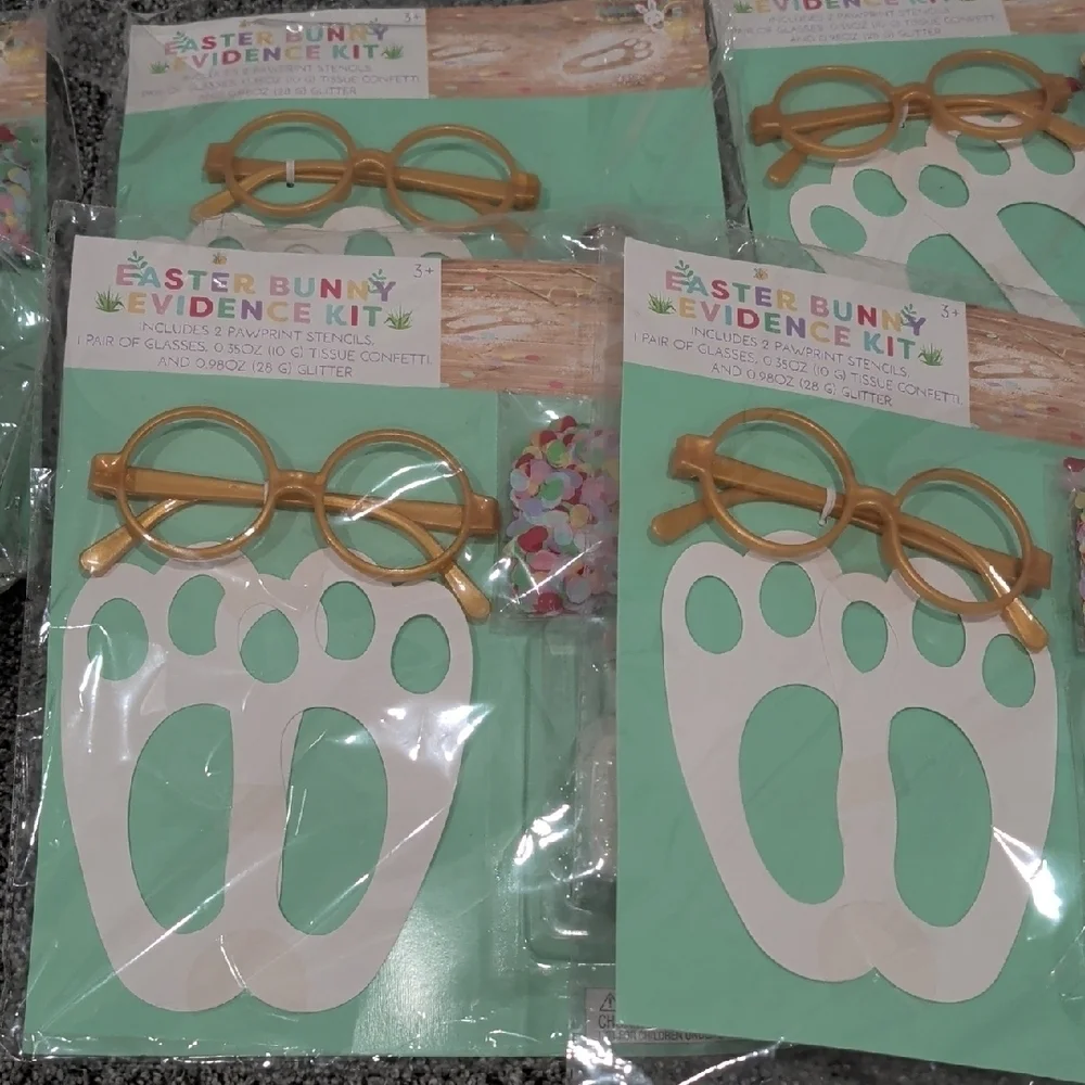 NWT PACK OF 6 Easter Bunny Evidence Kit Party Favor - Gold and White